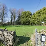 بيت للعطل Linden Lea