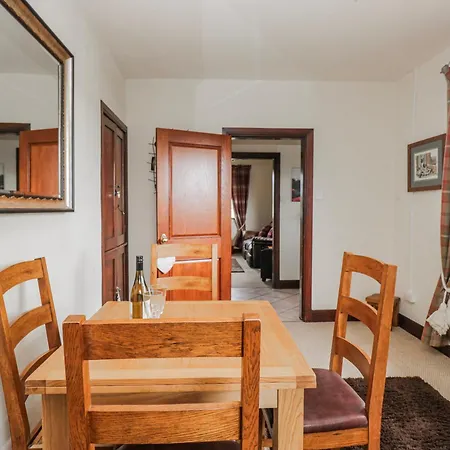 Linden Lea * Grange-over-Sands