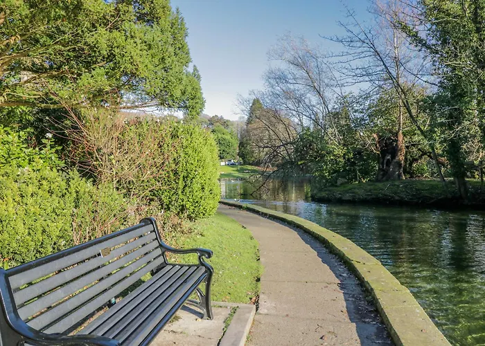 Linden Lea * Grange-over-Sands